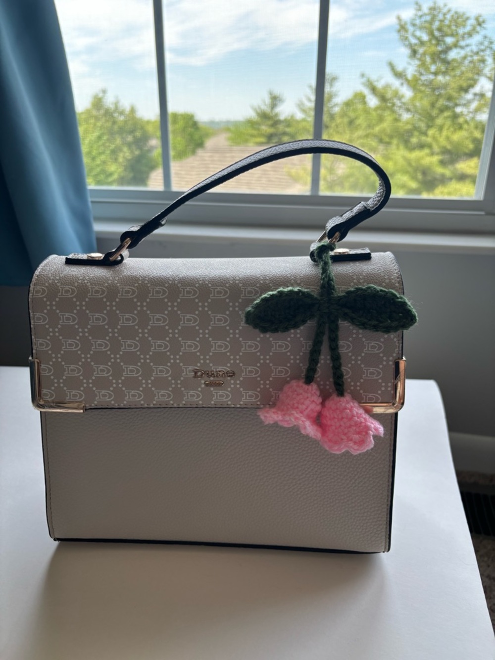 Pink Flower Charm - Picture 1 of 3